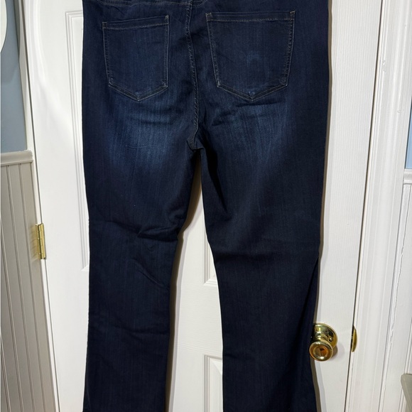 Liverpool boot cut jeans - Picture 7 of 7